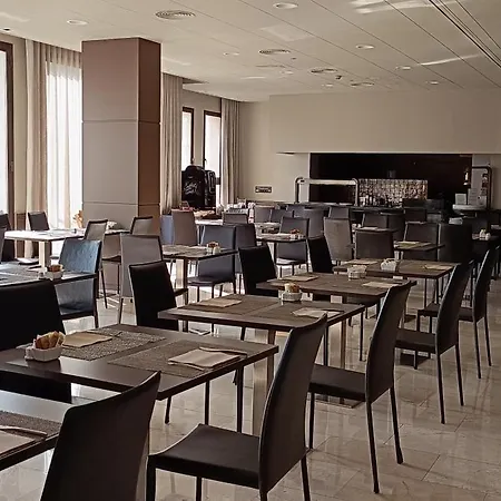 Western Premier Cmc Hotel Girona