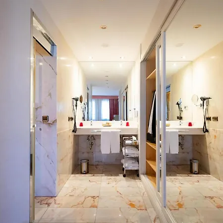 Western Premier Cmc 4* Girona