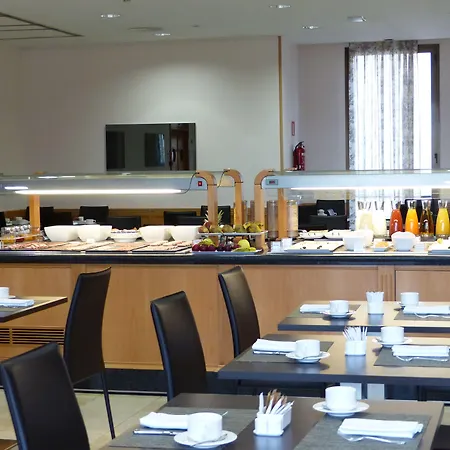 Western Premier Cmc Готель