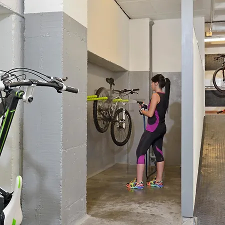 Western Premier Cmc Готель Жерона