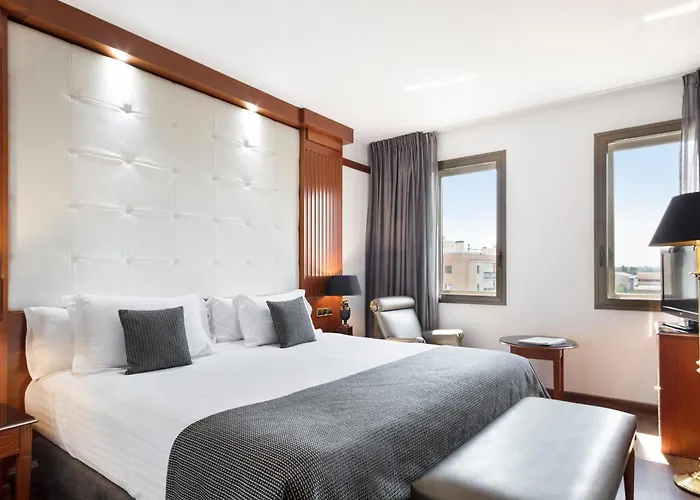 Western Premier Cmc Hotel Girona