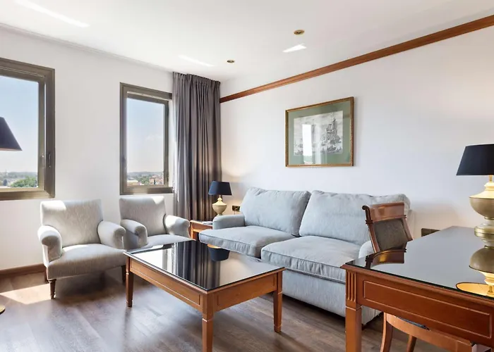 Western Premier Cmc 4* Girona