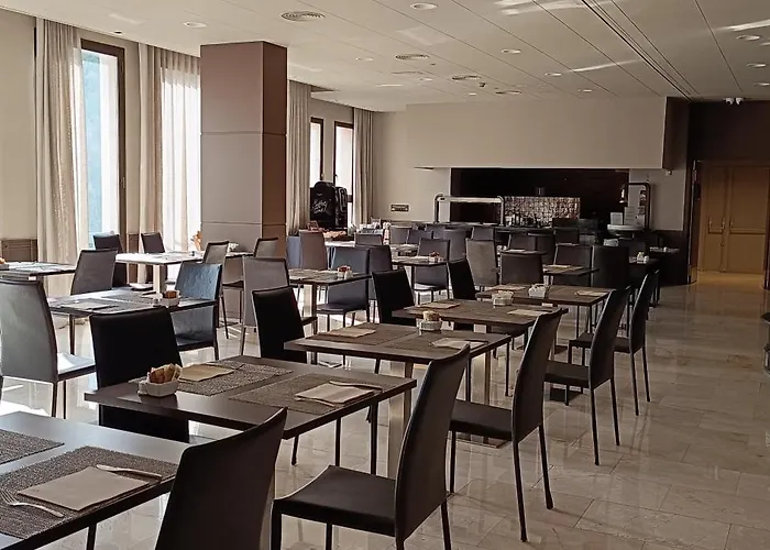 Western Premier Cmc Hotel Girona