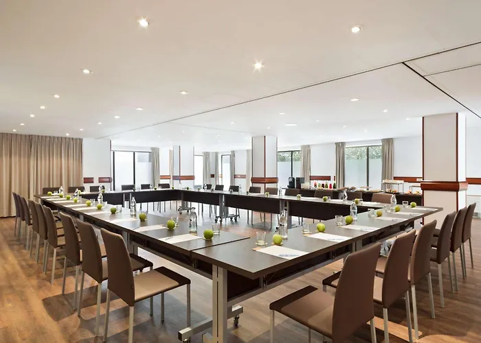 Western Premier Cmc Hotel